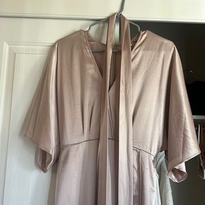 Selling a size 4 aritzia dress, worn twice. Great condition